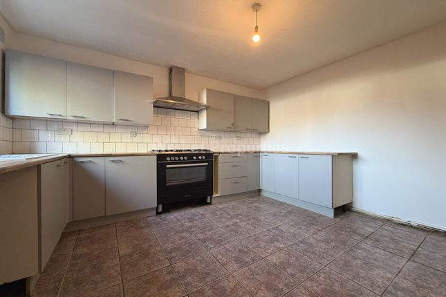 9, Byrom Street, Salford photo 4