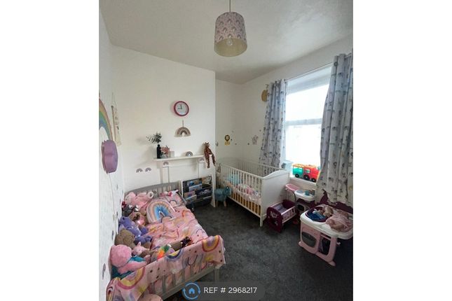 A Topaz St, Roath, Cardiff photo 3