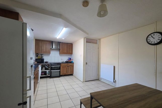 24, Tindal Street, London photo 3