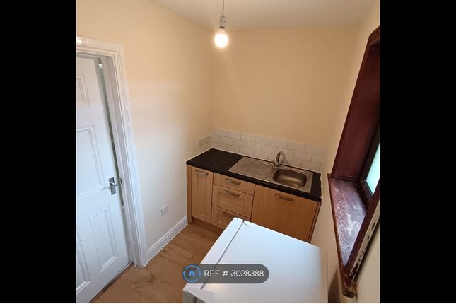 Dacres Road, London photo 5