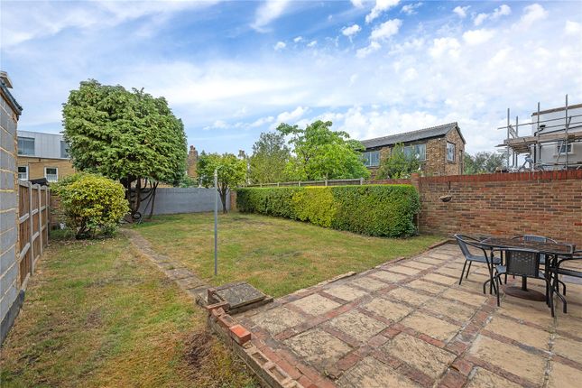 31, Smeaton Road, London photo 2