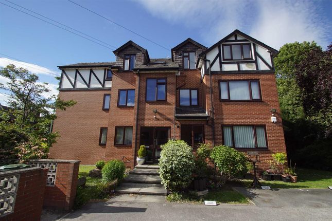 Flat to rent in Church View Court, Hollyshaw Lane