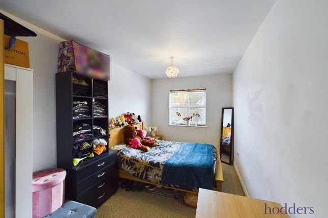 Flat for sale in International Way, Sunbury-On-Thames, Surrey