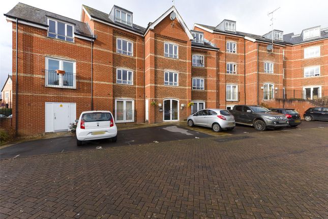 Thumbnail Flat to rent in Little Mill Court, Stroud, Gloucestershire