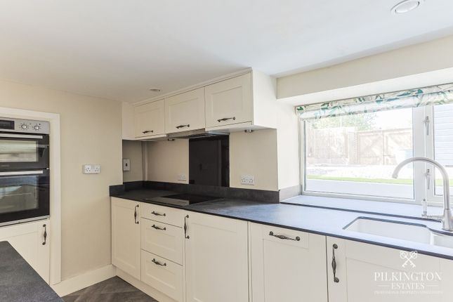 52 Springfield Road, Plymouth, Devon photo 4