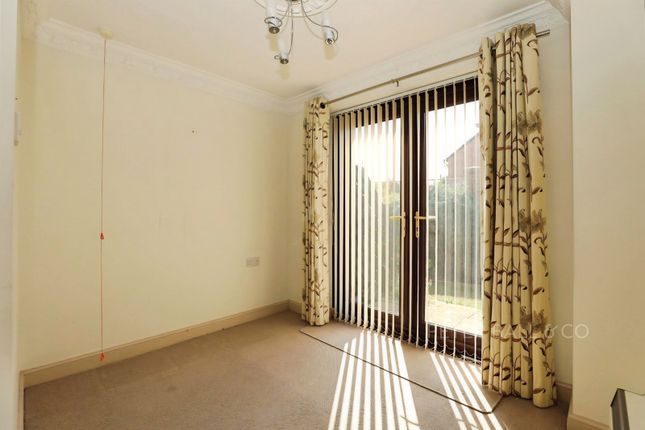 4, Glebe Farm Court, Cheltenham photo 4