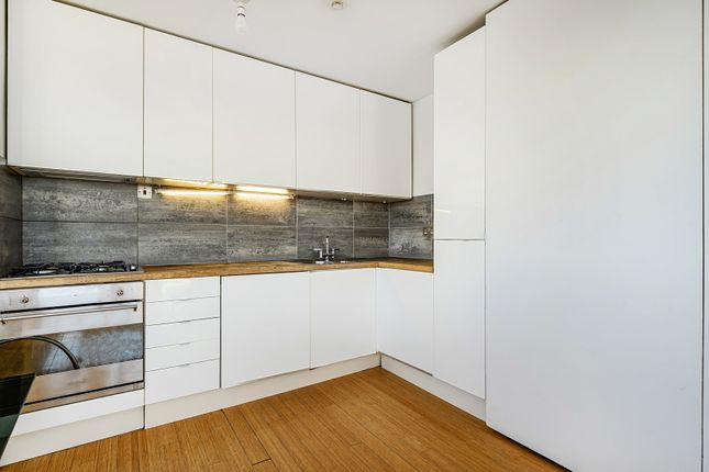 Flat 78, Simla House,, Kipling Estate, London photo 4