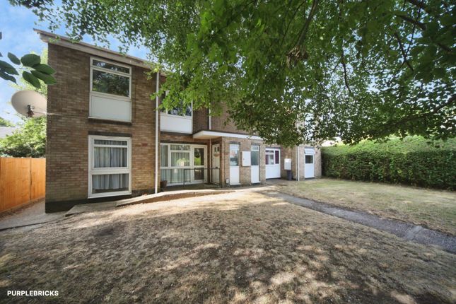 1-bed flat on 1 Carolyn Court, Trinity Road, Luton, £47,000