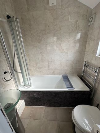 81, Meads Lane, Ilford photo 5
