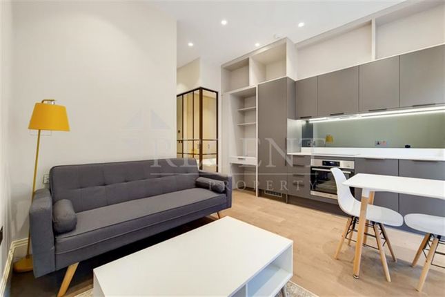 1-bed flat on 2, Flat 208, Selsdon Way, London, £2,200/mo
