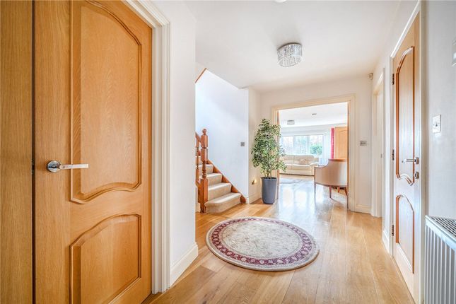 112b Park Road, Barnet photo 2