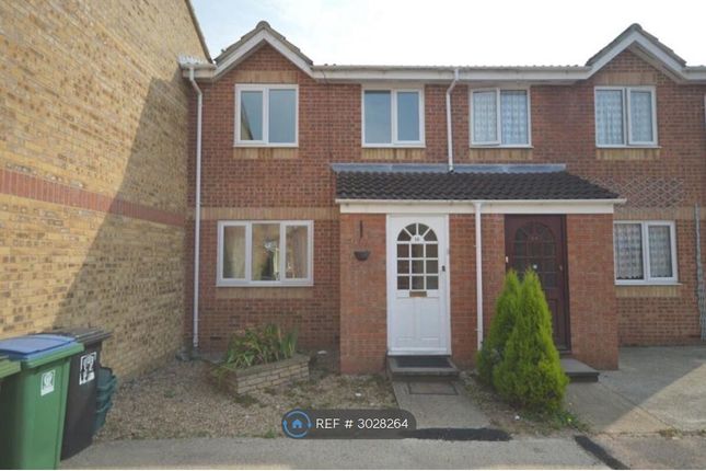 Pioneer Way, Watford photo 3