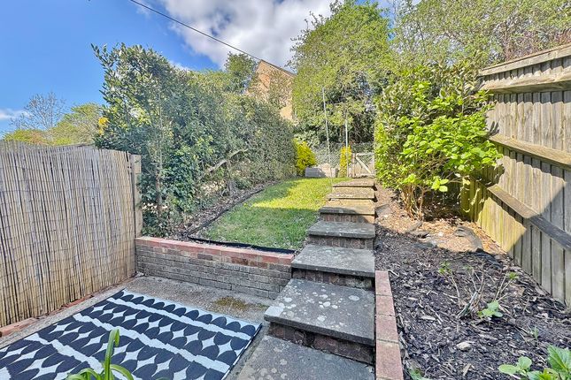 43, Weyhill Close, Portchester photo 2