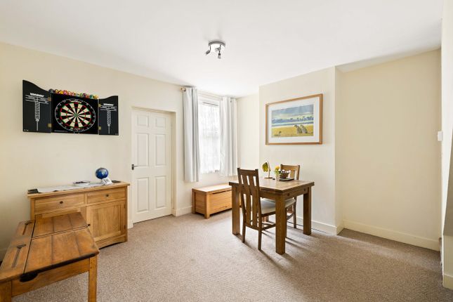 2, Bowling Green Terrace, Dover photo 4