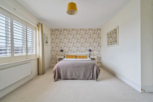 Town house for sale in Home Mead, Corsham