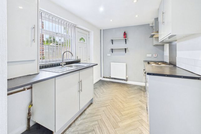 9, Barn Lane, Golbourne photo 4