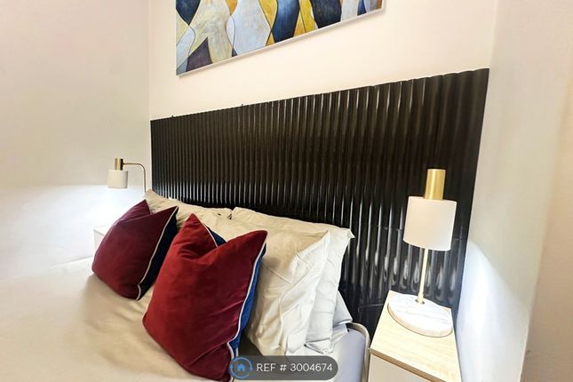 Flat A, London photo 4