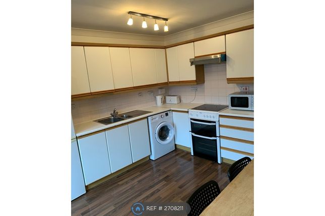 Kitchen / Dinning Area