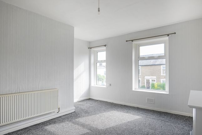 440a, Blackburn Road, Darwen photo 3