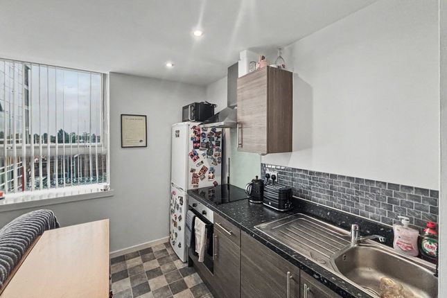 80 Manchester Road, Altrincham photo 5