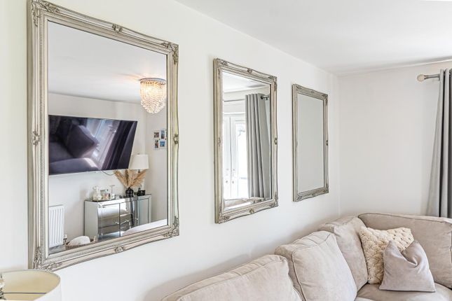 36, Tiree Court, Milton Keynes photo 4