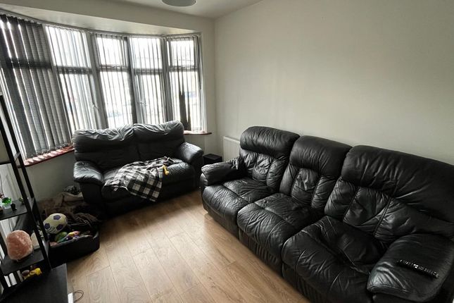 Thumbnail Terraced house to rent in Hart Grove, Southall