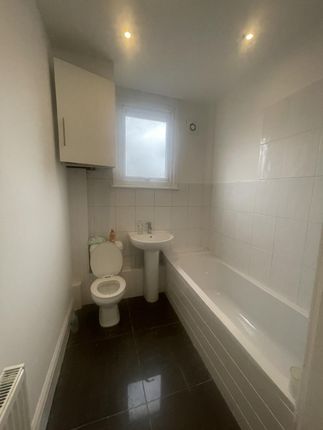 5A Keats Parade, Church Street, Edmonton photo 2