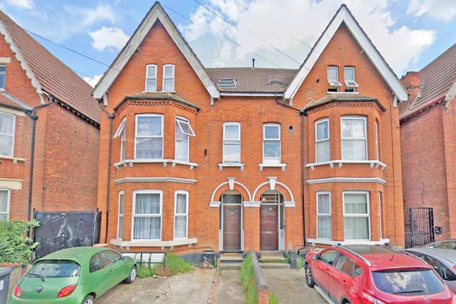Thumbnail Flat to rent in Conduit Road, Bedford