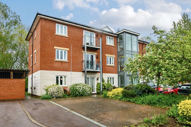 Flat for sale in Brock Grove, Oxford, Oxfordshire