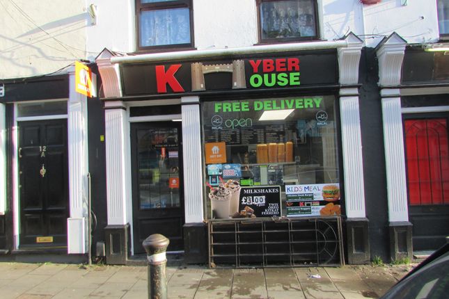Restaurant/cafe to let in Hightown Road, Luton, Bedfordshire