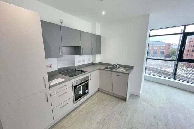 Thumbnail Flat for sale in Fortis Quay, Salford