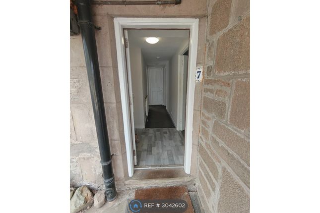 Grey Row, Ruthvenfield, Perth photo 5