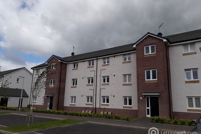 Thumbnail Flat to rent in Black Loch Place, Dunfermline