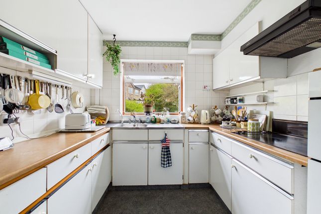 8 Bream Close, Marlow photo 4
