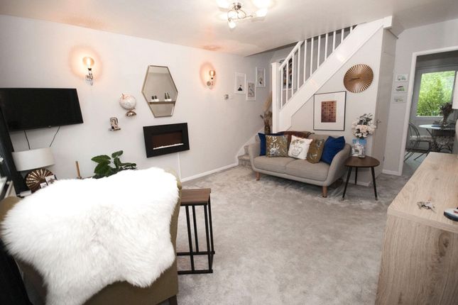 21 Moors View, Bury photo 4