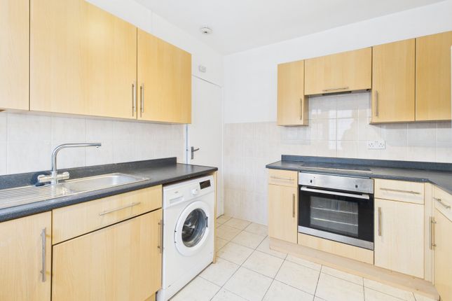 6, Ethorpe Crescent, Buckinghamshire photo 4