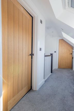 Parkside Lodge, Newport Road, Cardiff photo 5