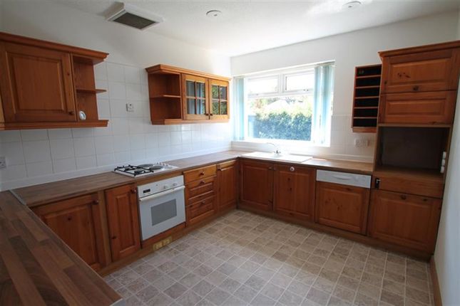 3, Wanlass Drive, Cottingham photo 2