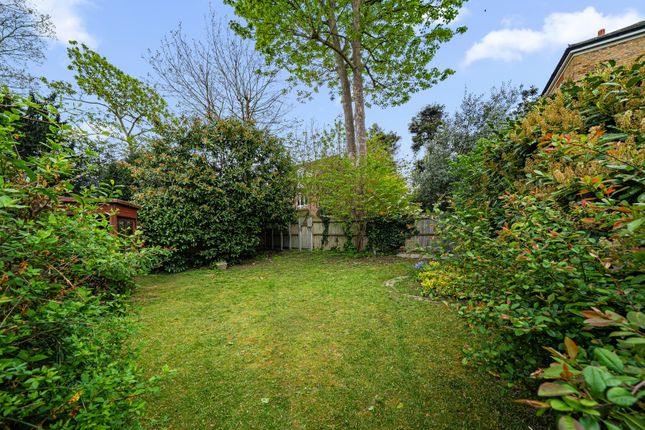 10, Culverden Court, Weybridge photo 4