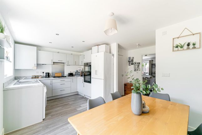 7, Dulmoor Drive, Banwell photo 4