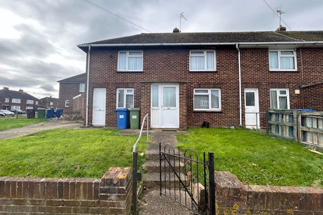 Terraced house to rent in Swale Avenue, Queenborough