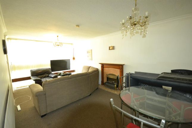 Flat for sale in Lyndwood Court, Stoughton Road, Leicester