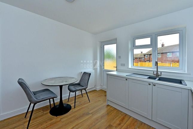 6 Metcalfe Close, Southwell photo 3