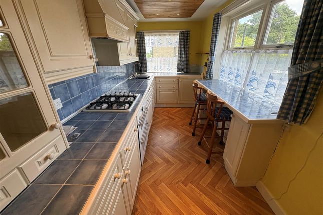56, Baldwin Lane, Bradford photo 3