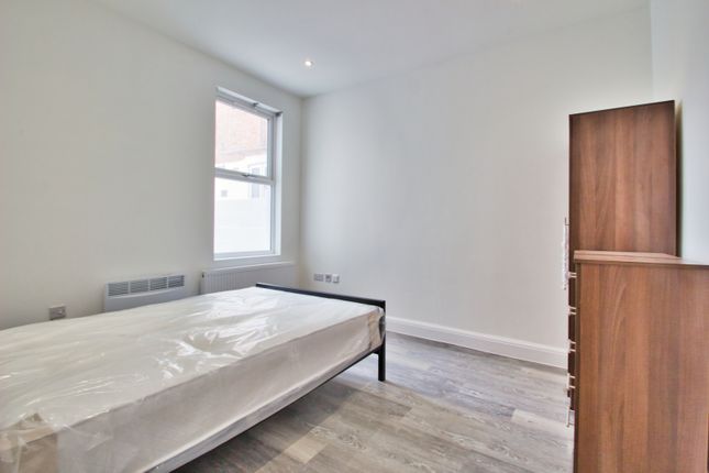 Room 2, 18,, Beaconsfield Road, London photo 3
