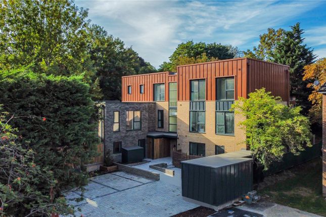 Thumbnail Mews house for sale in Rushden Close, London