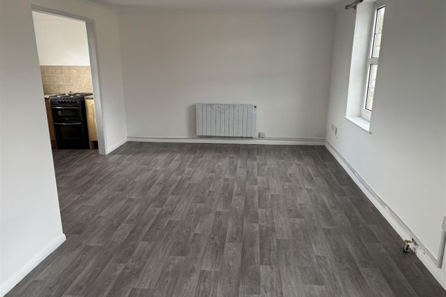 Parsons Court, Flat 2, Porter Street, Downham Market photo 2