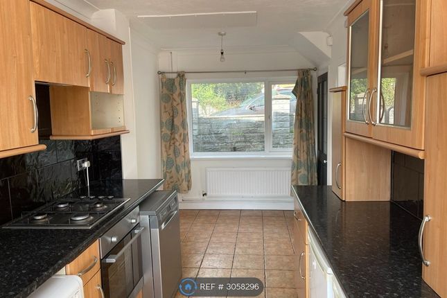 Gwent Grove, Sketty, Swansea photo 2
