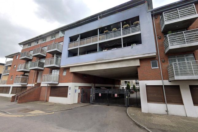 Thumbnail Flat to rent in Kingfisher Meadow, Maidstone