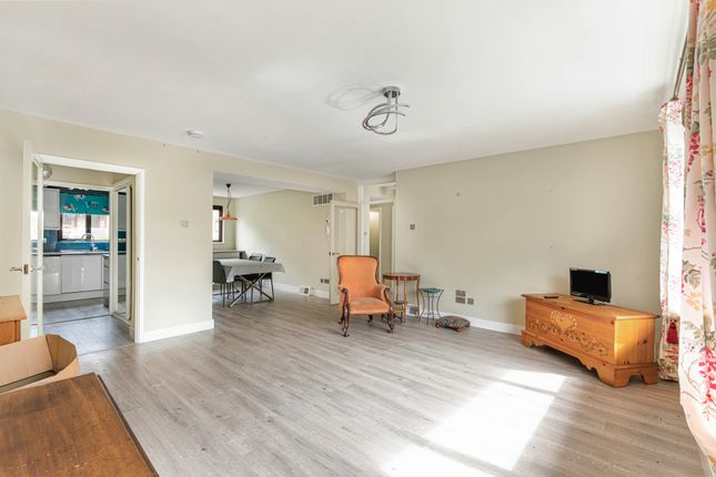 2-bed flat on 7, Darwin Court, Eltham, £425,000